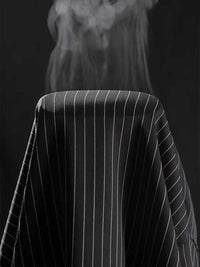 Spring and autumn high-end black striped shirt for men, long sleeve business casual daily commuting shirt.